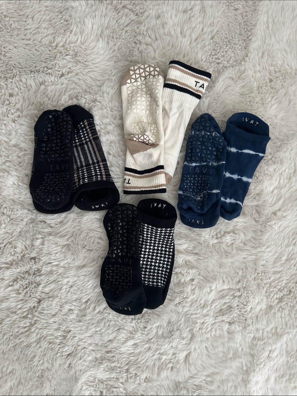 Tavi Pilates socks size small (set of 4 pair)